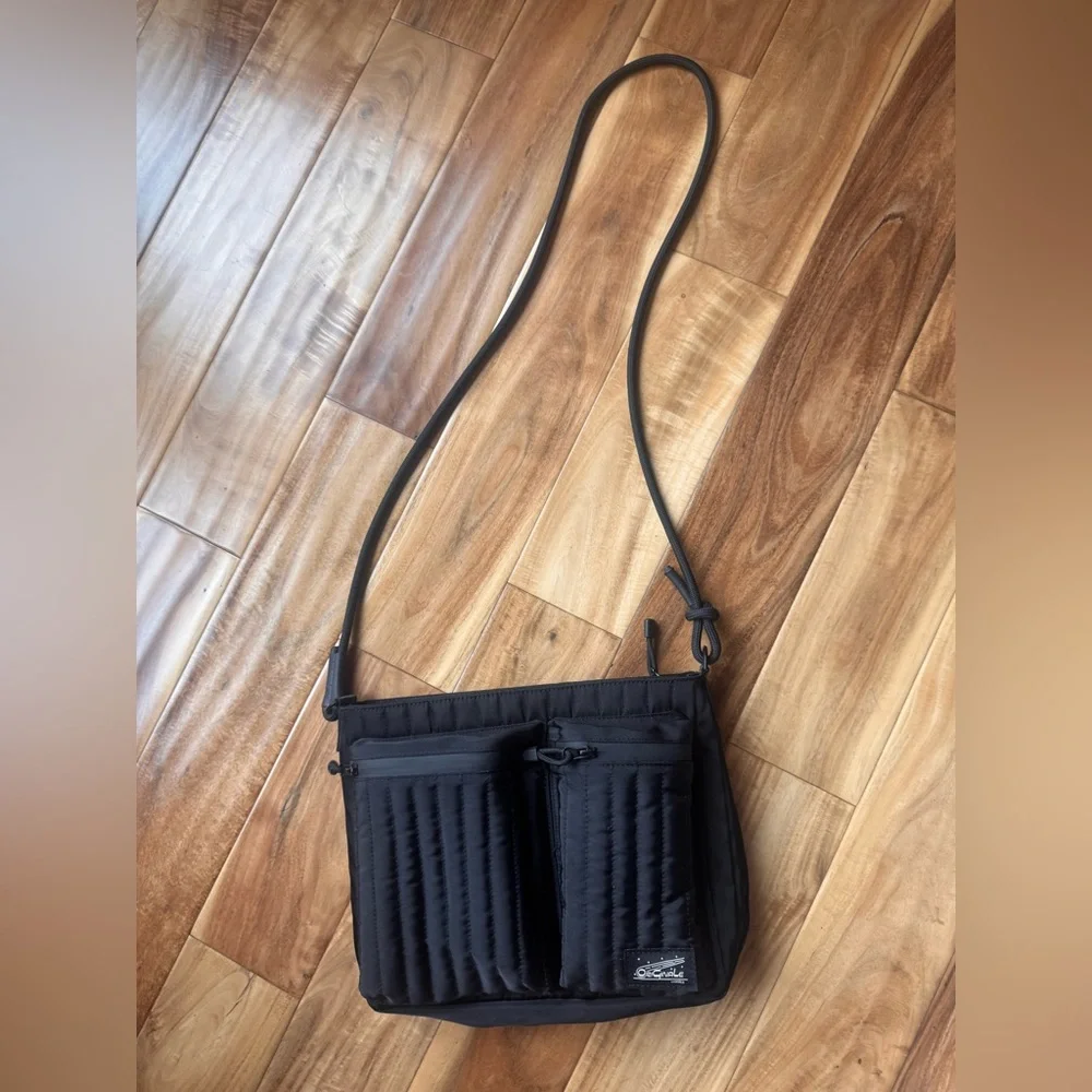 NWOT Originale Works Black Quilted Messenger Bag